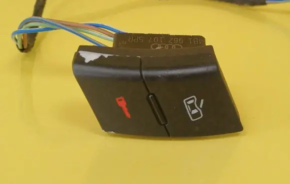 Audi A6 S6 C5 4B Central locking switch button 4B1962107PR