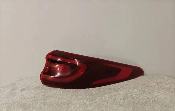 KIA Sportage Rear/tail lights R250RR02 92402F1500 R009R2500204603