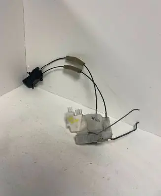 Subaru Legacy Front door lock