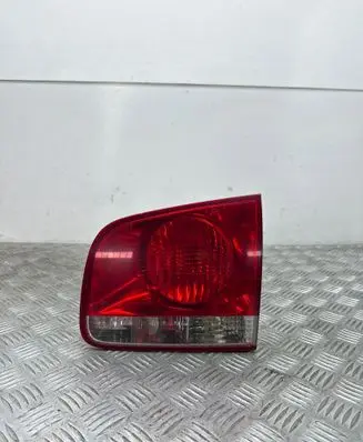 Volkswagen Touareg I Tailgate rear/tail lights 28268003