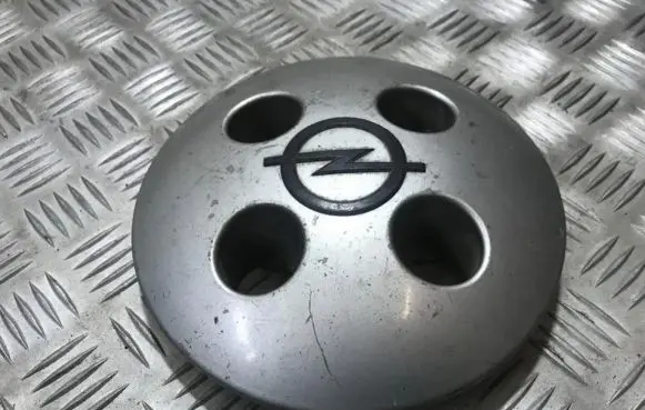 Opel Rekord E2 Original wheel cap 90149243