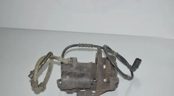 BMW 2 F46 Rear brake caliper 6883025 34206883025 6860005
