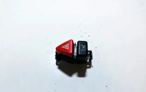 Mercedes-Benz A W168 Hazard light switch 1688201210 33019001