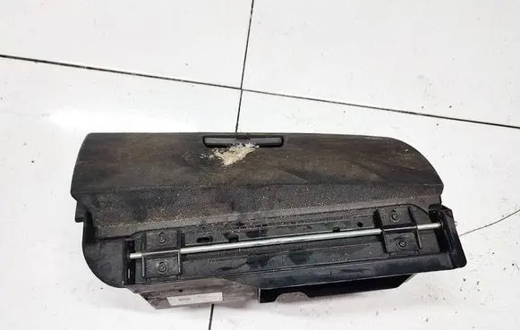 BMW 3 E46 Glove box 
