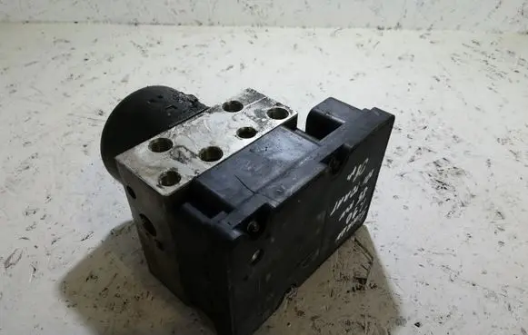 Volkswagen Sharan ABS Pump 7M3907379H