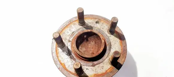 Tesla Model S Front wheel hub
