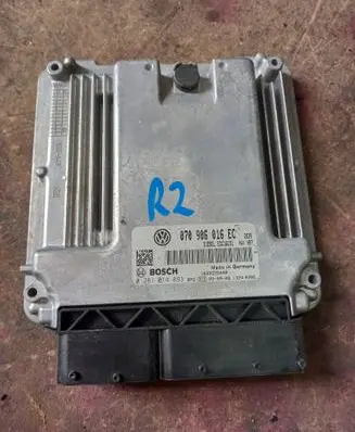 Volkswagen Multivan T5 Engine control unit/module ECU 070906016EC 1039S26400 0281014893