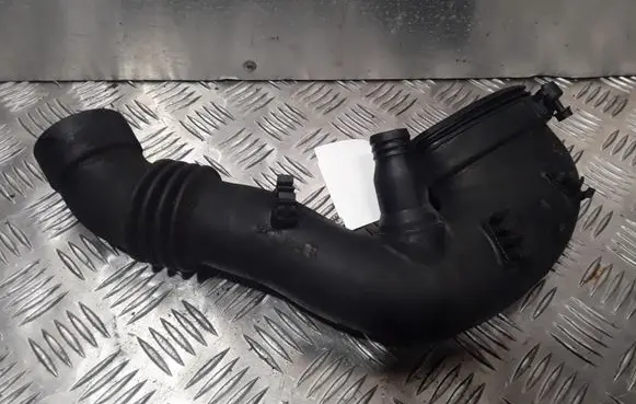 BMW 3 E46 Air intake hose/pipe 7787862