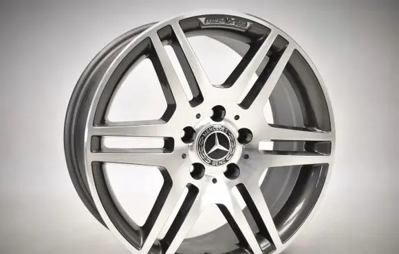 Mercedes-Benz C AMG W204 R17 alloy rim A2044014502 A2044014602