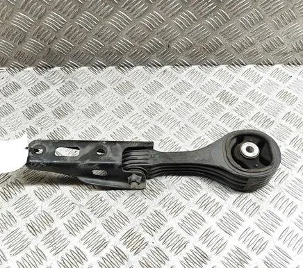 Suzuki SX4 S-Cross Engine mount bracket 1191061M01