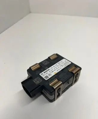 Mercedes-Benz GLA H247 Distronic sensor radar A0009056613 39R11589 0203303508
