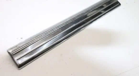 Mercedes-Benz S W220 Front sill trim cover A2206805535