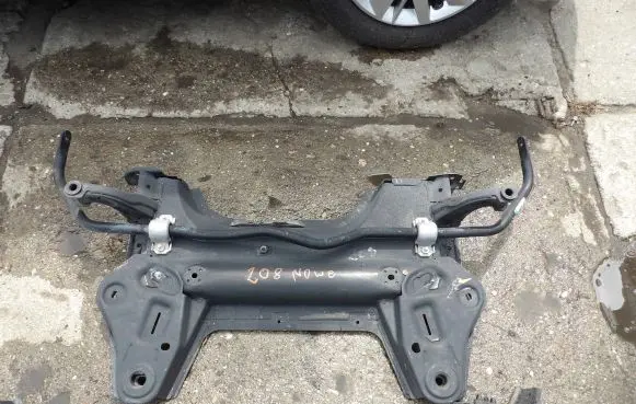 Peugeot 208 Front subframe