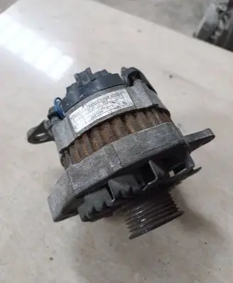 Renault 19 Generator/alternator 7701351758