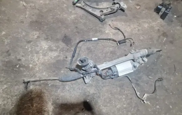 Audi A3 S3 8P Steering rack 1K0909144C
