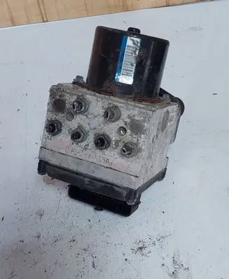 Volkswagen PASSAT B6 ABS Pump 3C0614095P 16332401 GN07673488