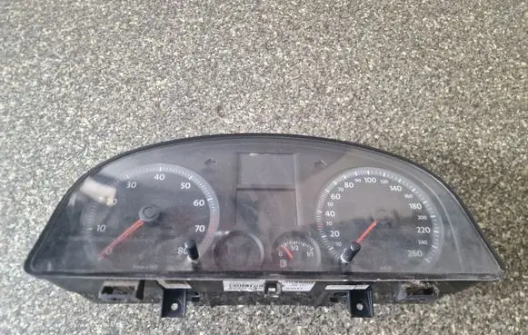 Volkswagen Caddy Speedometer (instrument cluster) 2K0920843B