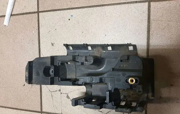 Opel Vectra C Fuse box cover 24437468