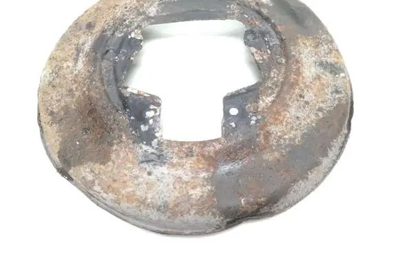 Volvo XC70 Rear brake disc plate dust cover 
