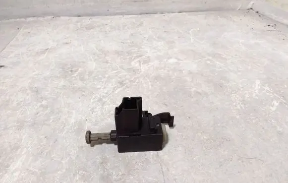 Clutch pedal sensor