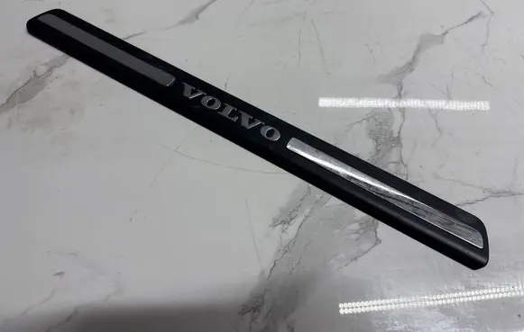 Volvo XC90 Front sill trim cover 8659960