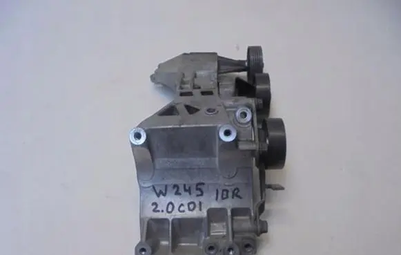 Mercedes-Benz B W245 Generator/alternator bracket 
