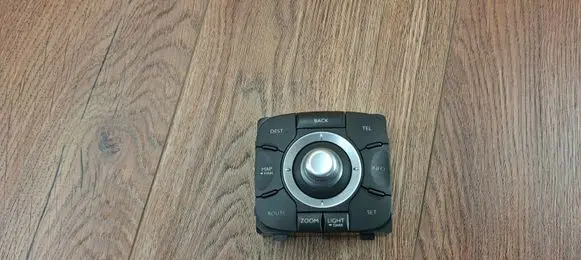Multifunctional control switch/knob