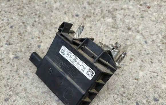 Mercedes-Benz C W205 Battery relay fuse 1110055 0208161706 A0009061505