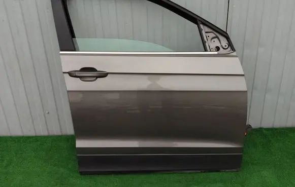 Volkswagen T-Cross Front door 