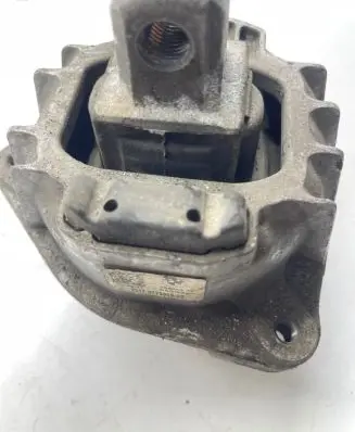 BMW 7 F01 F02 F03 F04 Engine mount bracket 6775906 68623513