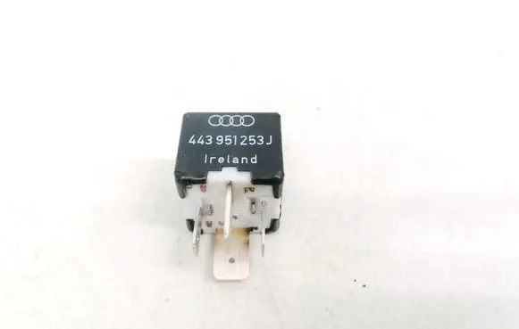 Audi A4 S4 B5 8D Other relay 431951253H