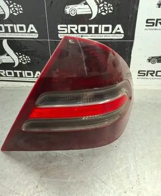 Mercedes-Benz C W203 Rear/tail lights 2038200264