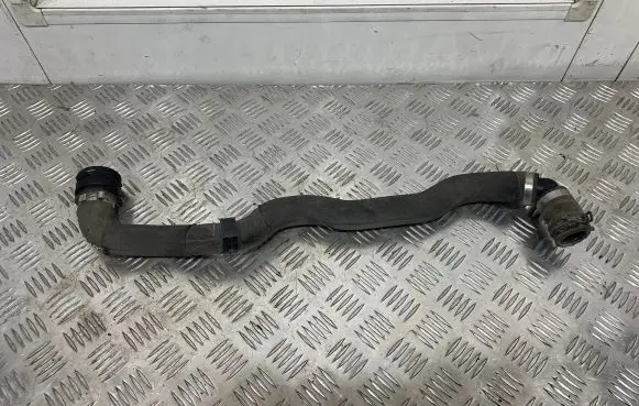 Mini Cooper Countryman R60 Engine coolant pipe/hose 15364210