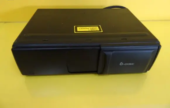 Audi A6 S6 C5 4B CD/DVD changer FA05735