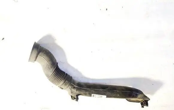 Opel Astra H Air intake hose/pipe 55351756