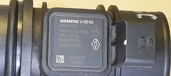 Renault Kangoo I Mass air flow meter 8200280056 H8200357204