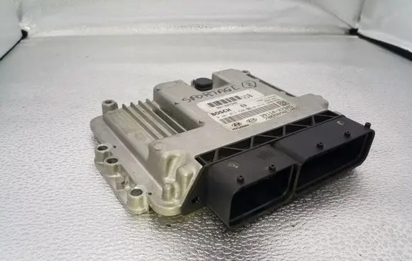 KIA Sportage Engine control unit/module ECU 3911427345 70KM0M4EI06S 0281013420