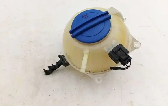 Volkswagen Polo V 6R Coolant expansion tank/reservoir 6Q0121407B