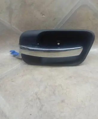 Chrysler 300 - 300C Front door interior handle 1070391 19285