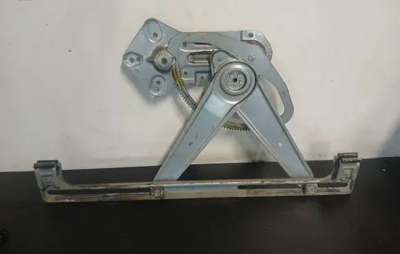 Volvo V70 Front window lifting mechanism without motor 983165102RH