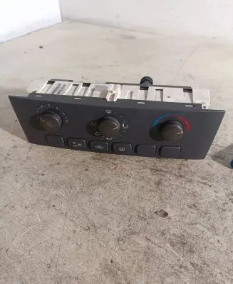 Volvo S40, V40 Climate control unit 0142697G01 612700 C1112