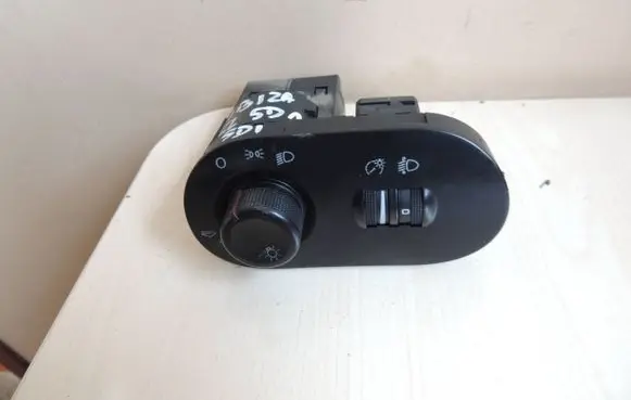 Seat Ibiza III (6L) Light switch 6L1941531Q