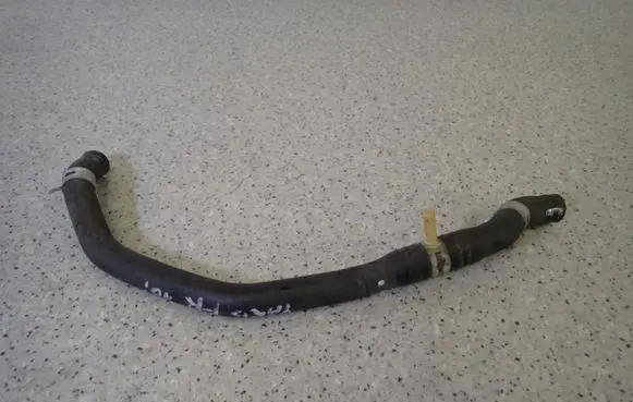Toyota Yaris Engine coolant pipe/hose 