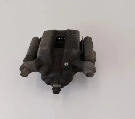 Nissan Leaf II (ZE1) Rear brake caliper