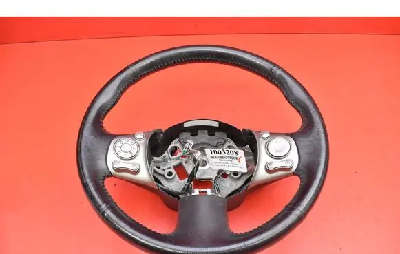 Nissan Micra Steering wheel