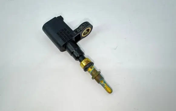 Volkswagen Golf VIII Coolant temperature sensor 03N919501