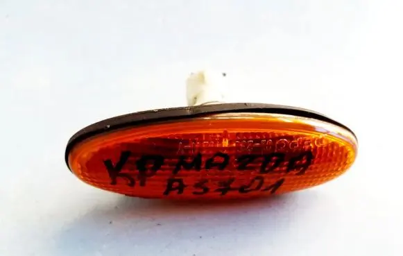 Mazda Premacy Front fender indicator light