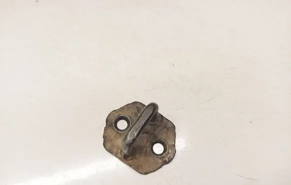 Toyota Corolla Verso AR10 Rear door lock loop/hook striker 