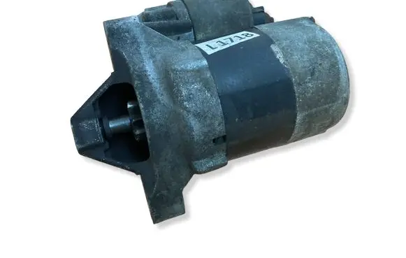 Renault Clio II Starter motor 