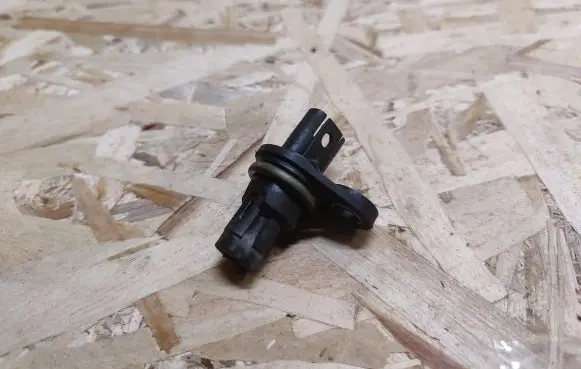 BMW 7 F01 F02 F03 F04 Camshaft position sensor 752501405